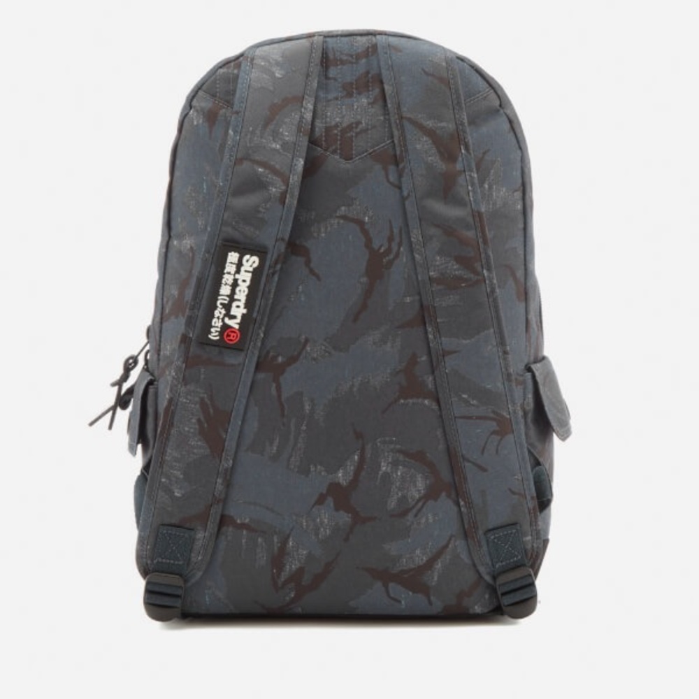 ๐๐ฅ SuperDry Backpack ๐ฅ๐ - Picture 2 of 3